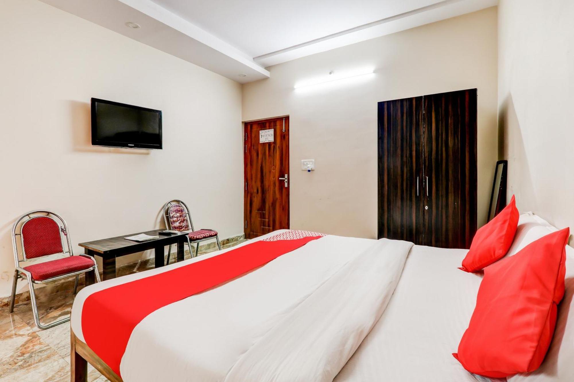 Hotel Oyo Flagship Raghuvar Palace Lucknow Zewnętrze zdjęcie