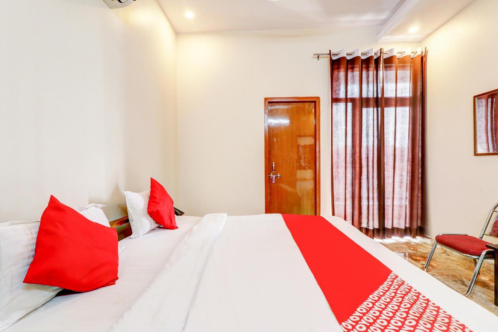 Hotel Oyo Flagship Raghuvar Palace Lucknow Zewnętrze zdjęcie