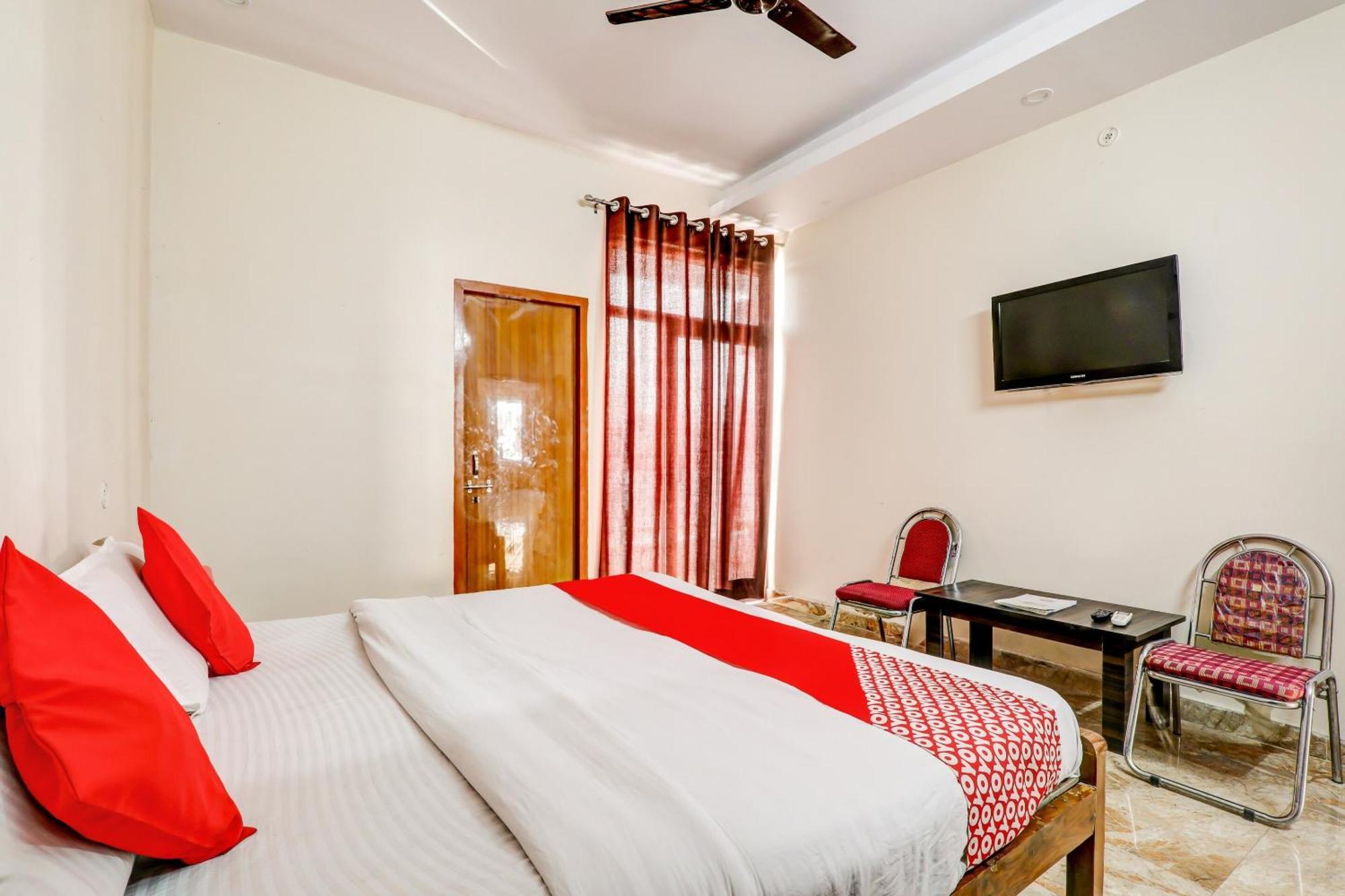 Hotel Oyo Flagship Raghuvar Palace Lucknow Zewnętrze zdjęcie